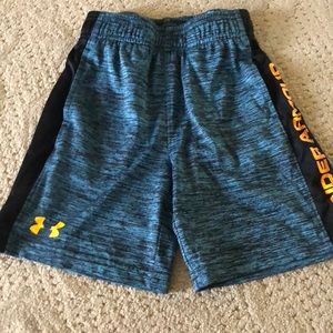 Under Armour boys shorts size 5